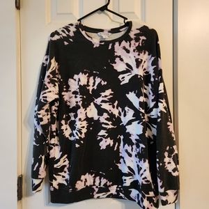 Athleta Balance Sweatshirt, Size M, Black tie dye (discontinued style)